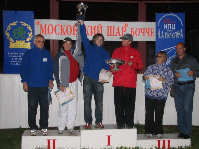 3 из 6 медалей завоевали спортсмены спортклуба "Старт" на турнире по бочче "Московский шар"
