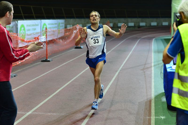 Дмитрий Павлов (Н.Новгород) - чемпион России по бегу на 100 км